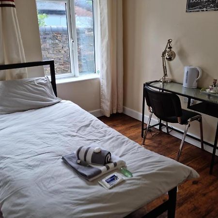 Waterlooguesthouse Hanley Eksteriør billede